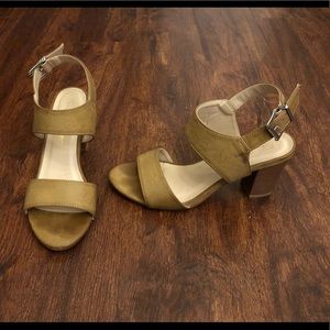 Sergio Rossetti thick distressed heels